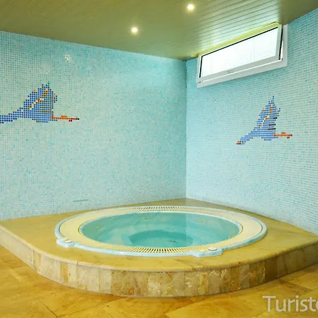 De Lujo Aquarela - Piscina Climatizada Y Parking San Vicente De La Barquera